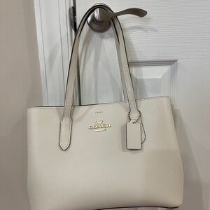 Coach avenue carryall black Gem